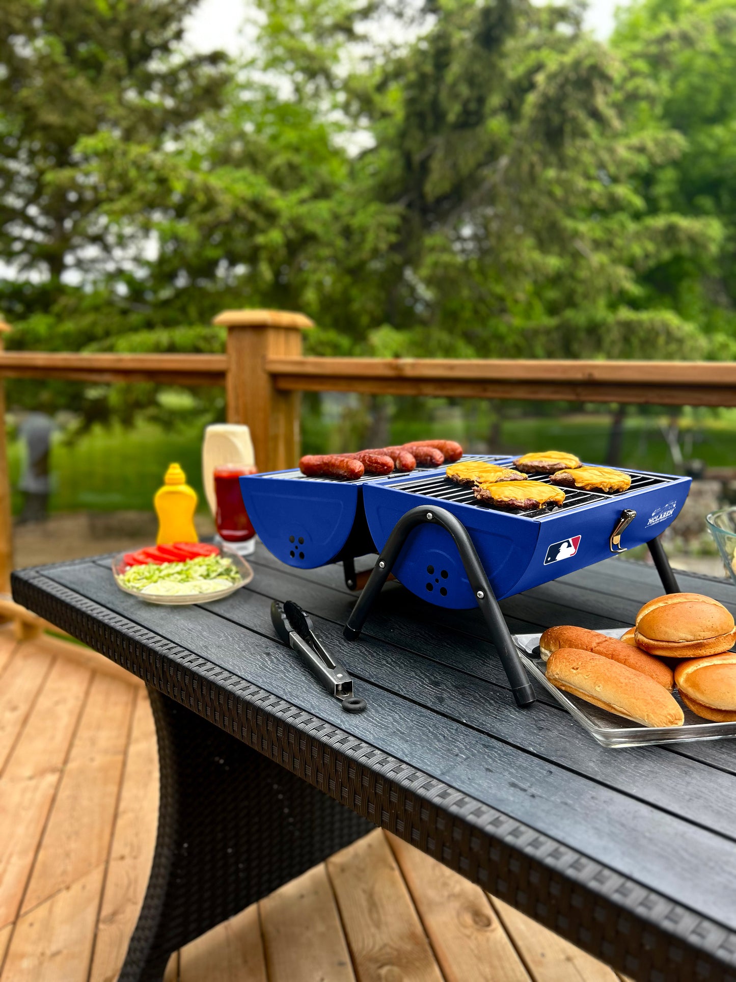 Chicago Cubs Portable Dual Surface Charcoal Grill